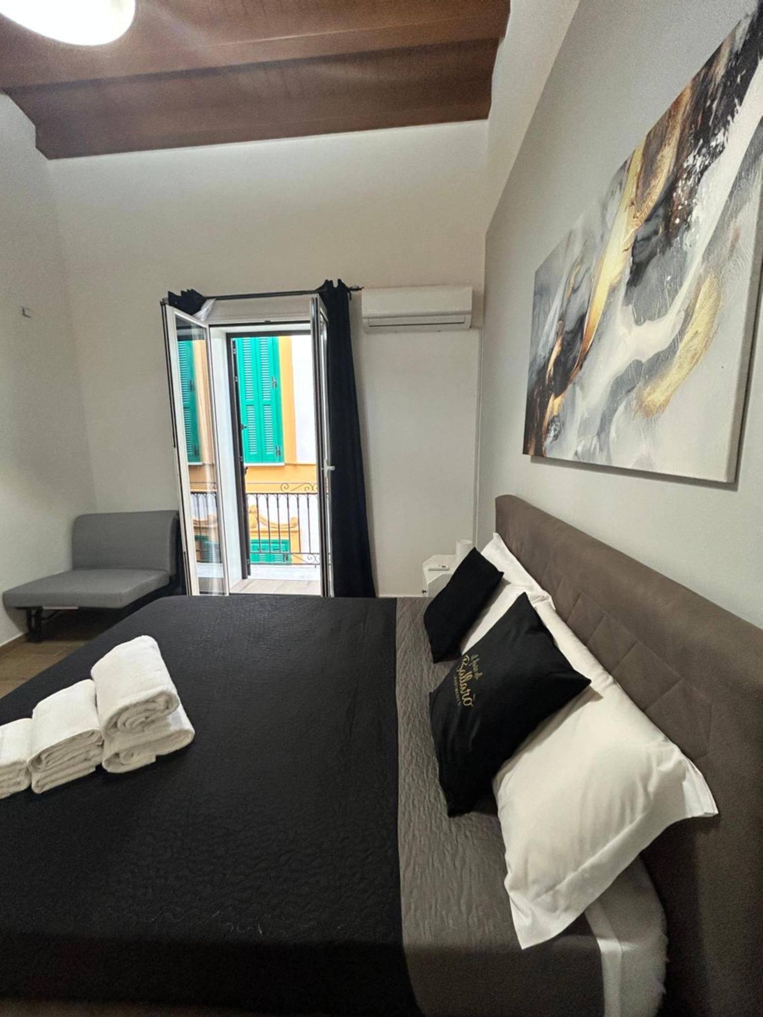 Ballaro Suite Apartment Палермо Стая снимка